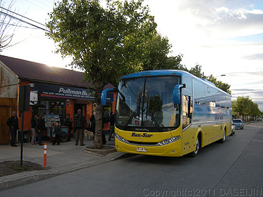 110105プエルトナタレス・プンタナアレナス行きのバス