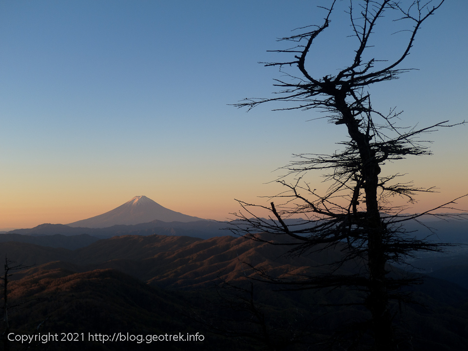 201024　夜明けの富士山