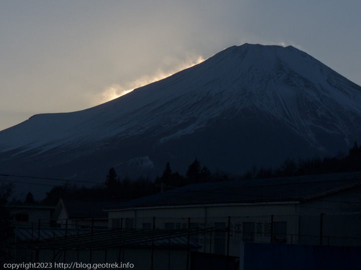 20230120　富士山に沈む夕日
