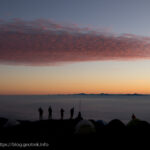 20241013 蝶ヶ岳・茜色に染まる雲