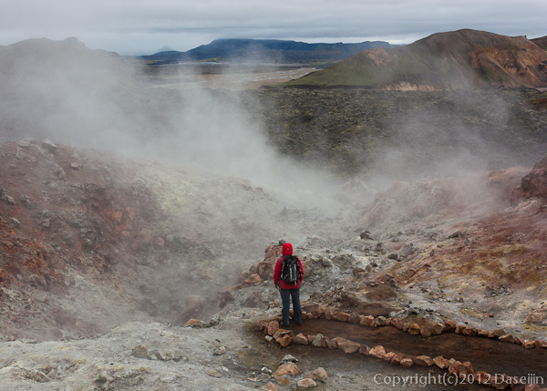 120809アイスランド、グリーンランドの旅・噴気孔