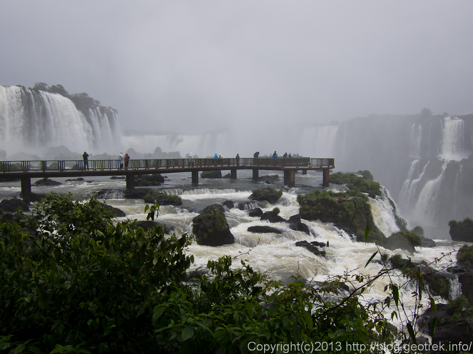 130826ブラジル・イグアスの滝１