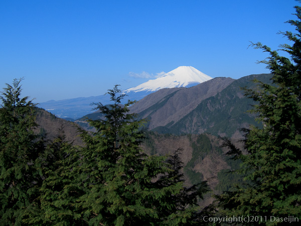 120407丹沢・やっと富士山が見えた